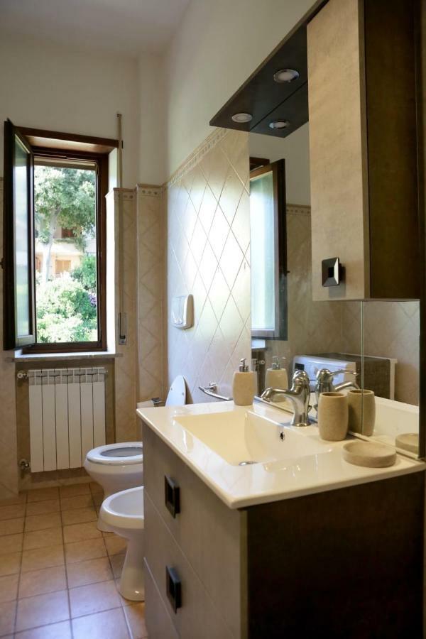 Pepe Apartment -Lago Di Bracciano เตรวินญาโน โรมาโน ภายนอก รูปภาพ